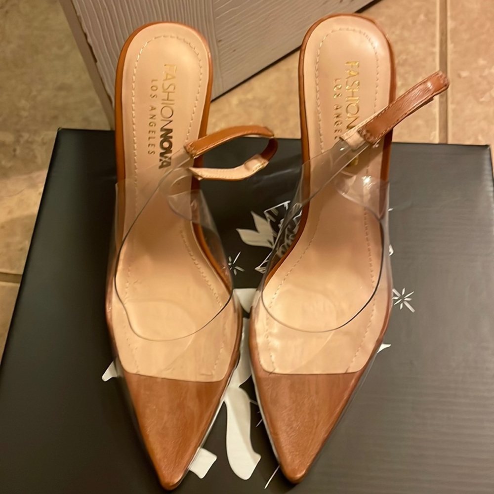Fashion nova heels, never been used